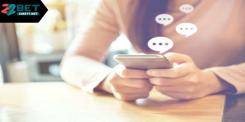 Tương tác hỗ trợ qua kênh fanpage Facebook